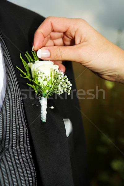 Esküvő közelkép menyasszonyi kellékek kéz menyasszony Stock fotó © Forgiss