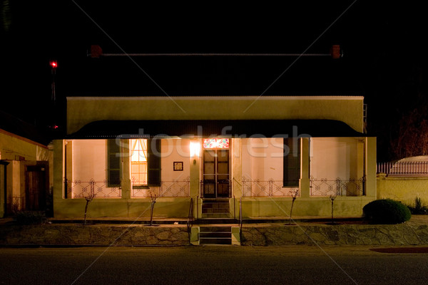 Fazenda casa velho pequeno hotel cena noturna Foto stock © Forgiss