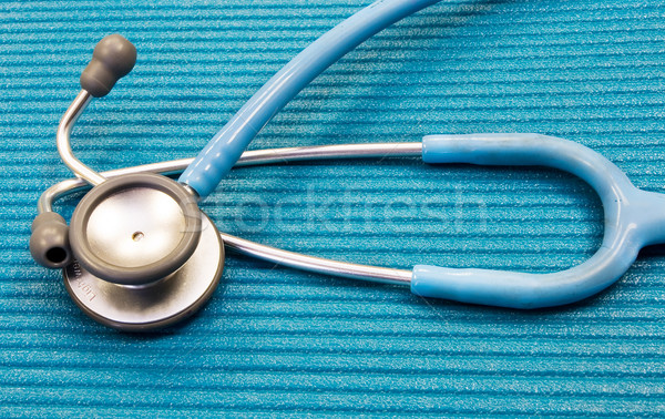 Echipament medical medical stetoscop albastru Imagine de stoc © Forgiss