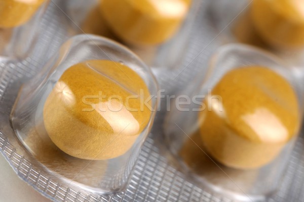 Pílulas curar tosse hipertensão diabetes saúde Foto stock © Fotaw