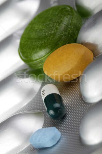 Pillen genezen hoesten hypertensie suikerziekte gezondheid Stockfoto © Fotaw