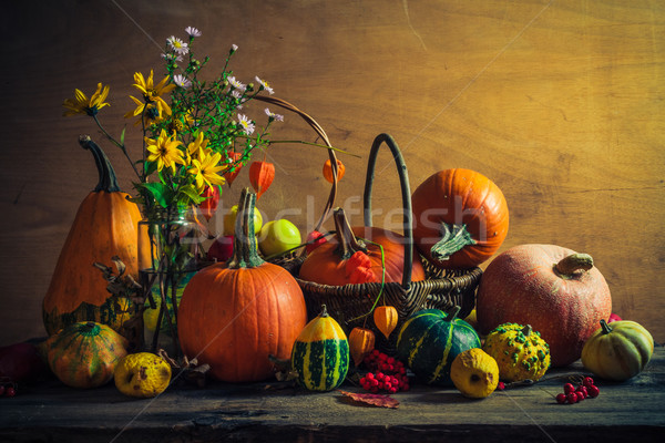 Halloween sonbahar düşmek kabak tablo natürmort Stok fotoğraf © fotoaloja