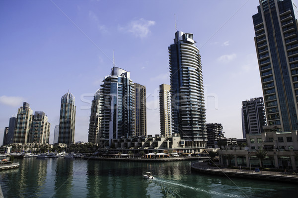 Luxe bâtiment gratte-ciel yacht port mer [[stock_photo]] © fotoduki