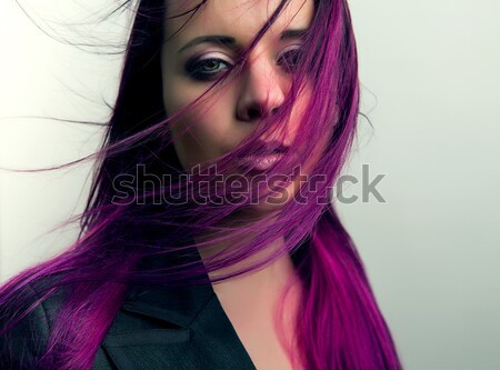 Jolie jeune fille violette cheveux femme visage mode [[stock_photo]] © fotoduki