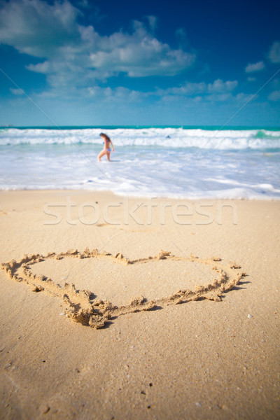 Coeur plage de sable bleu mer fond océan [[stock_photo]] © fotoduki