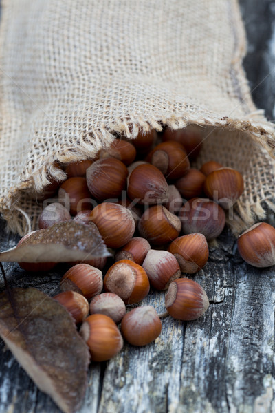 Haselnüsse Tasche frisch Tabelle Essen Holz Stock foto © fotoedu