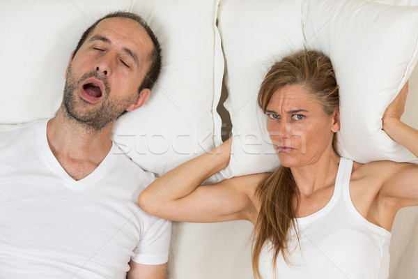 Femme peuvent pas dormir mari [[stock_photo]] © fotoedu