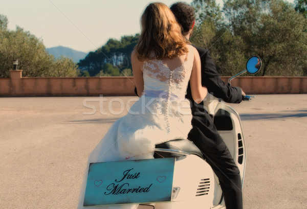 Nowożeńcy para nowożeńcy ślub motocykl miłości Zdjęcia stock © fotoedu
