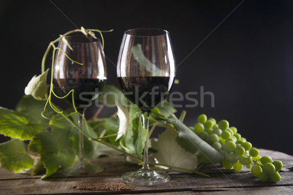 Vetro vino rosso bottiglia uve Foto d'archivio © Fotografiche