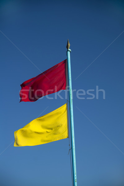 Flagi plaży żółty czerwony niebezpieczeństwo Zdjęcia stock © Fotografiche