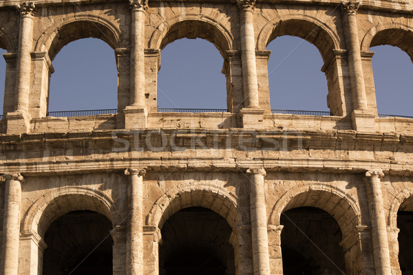 Detalhes coliseu ver arquitetônico europa antigo Foto stock © Fotografiche