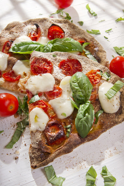 Pizza trigo integral harina glucosa restaurante rojo Foto stock © Fotografiche