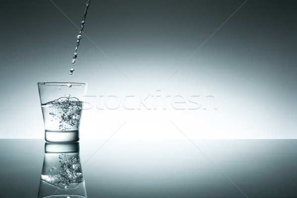 Frischwasser Flasche Wasser Glas Flüssigkeit frischen Stock foto © fotoquique