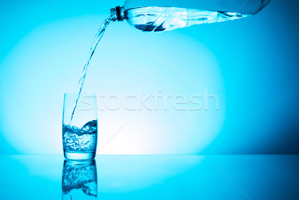 Frischwasser Flasche Wasser Glas Flüssigkeit frischen Stock foto © fotoquique