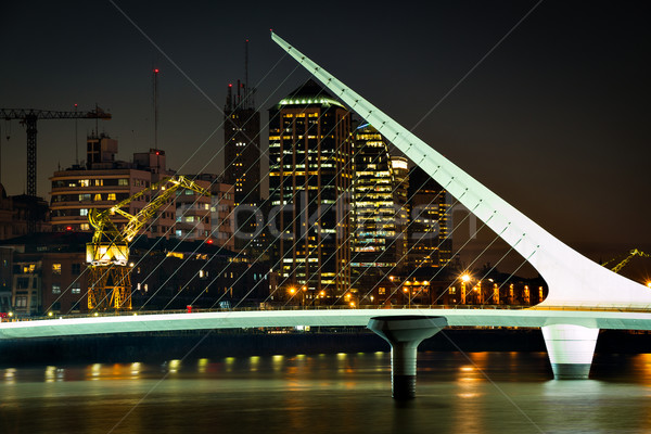 Buenos Aires híd éjszaka üzlet víz épület Stock fotó © fotoquique