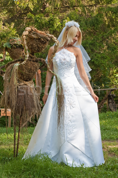 花嫁 屋外 美しい ブロンド 白いドレス ポーズ ストックフォト © fotorobs