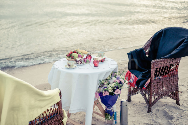 Tabela cadeiras romântico reunião comida amor Foto stock © FotoVika