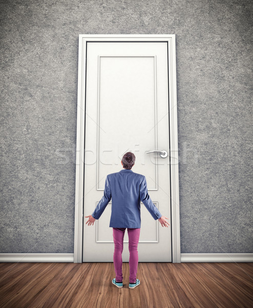 Mann Tür groß Angst unbekannt helfen Stock foto © FotoVika