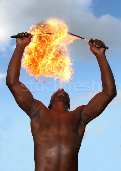 火 馬戲團 吹 火焰 橙 商業照片 © fouroaks
