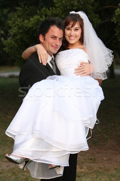 ślub para zabawy piękna oblubienicy prowadzi Zdjęcia stock © fouroaks