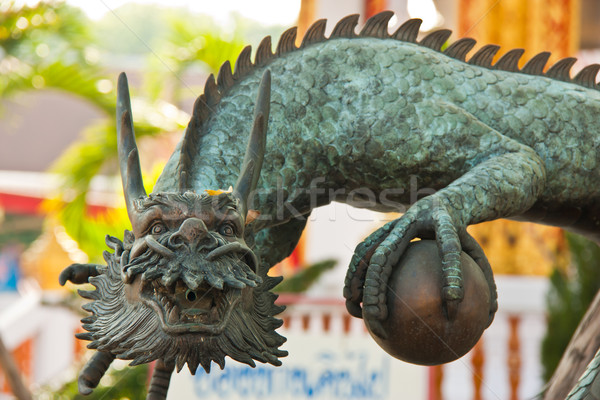 Dragon sculpture bois Voyage peinture or Photo stock © FrameAngel
