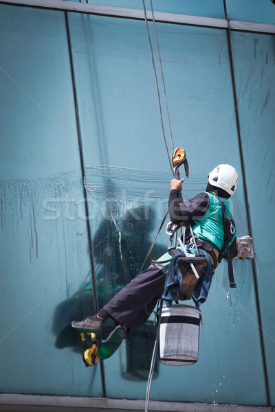 Foto stock: Grupo · trabalhadores · limpeza · windows · serviço · alto