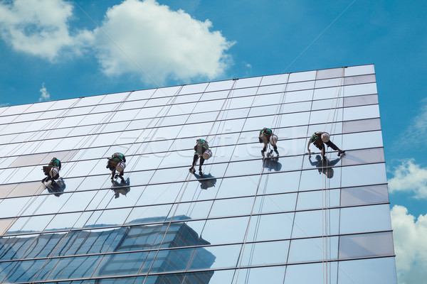Grupy pracowników czyszczenia Windows usługi wysoki Zdjęcia stock © FrameAngel