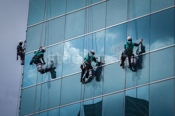 Grup işçiler temizlik pencereler hizmet yüksek Stok fotoğraf © FrameAngel