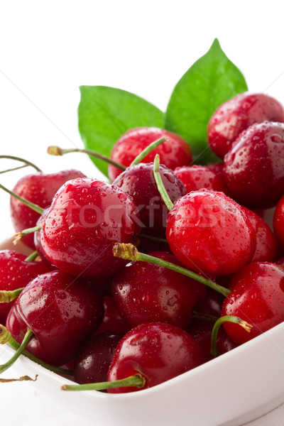 增加至灯箱 商业照片 #954712cherries on white background 由