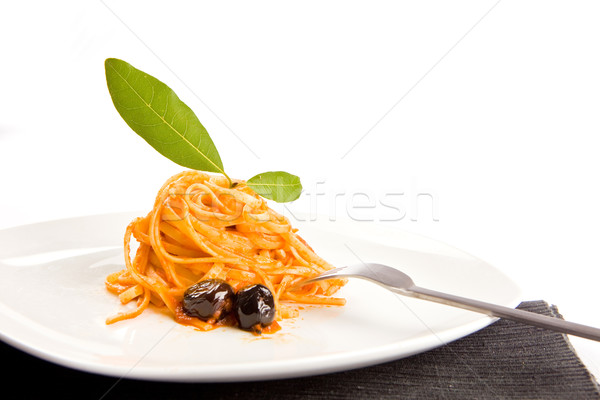 Spagetti olajbogyók paradicsom tészta étel Stock fotó © Francesco83