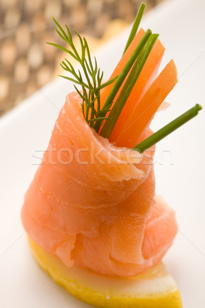 Stock fotó: Füstölz · lazac · tekercsek · paradicsomok · fotó · finom · bent