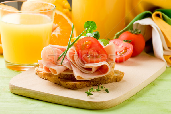 [[stock_photo]]: Délicieux · Toast · jus · d'orange · jambon · table · en · bois · alimentaire