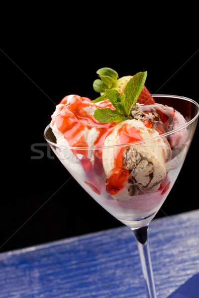 Dondurma fotoğraf lezzetli farklı çilek Stok fotoğraf © Francesco83