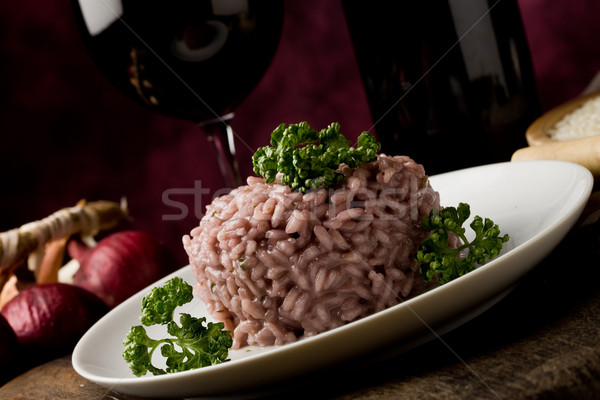 [[stock_photo]]: Risotto · vin · rouge · photo · délicieux · table · en · bois · eau