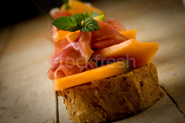 şuncă pepene galben aperitiv fotografie gustos pâine Imagine de stoc © Francesco83