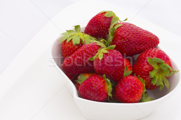 Blanco tazón frescos fresas alimentos hoja Foto stock © frank11