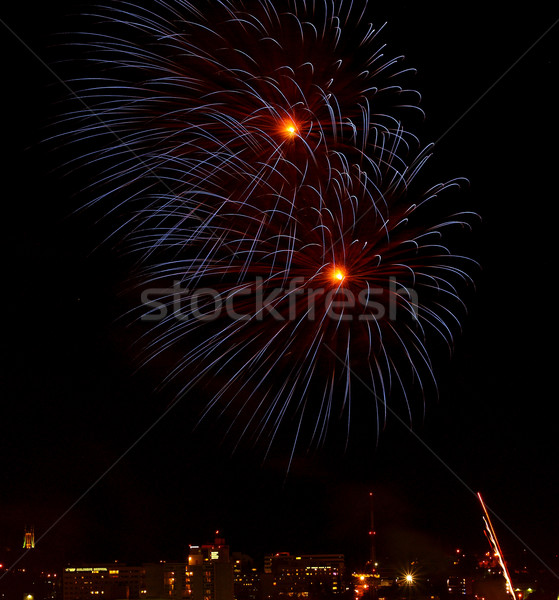 Tűzijáték éjszakai ég városkép égbolt város füst Stock fotó © Frankljr