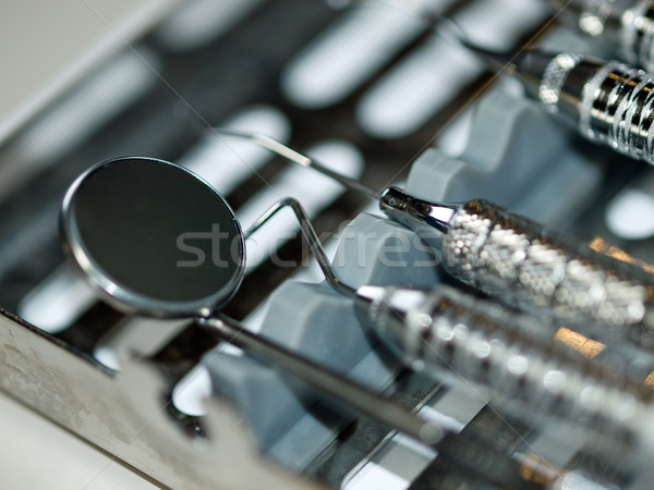ストックフォト: 医療機器 · 歯の手入れ · セット · 金属 · 薬 · ミラー