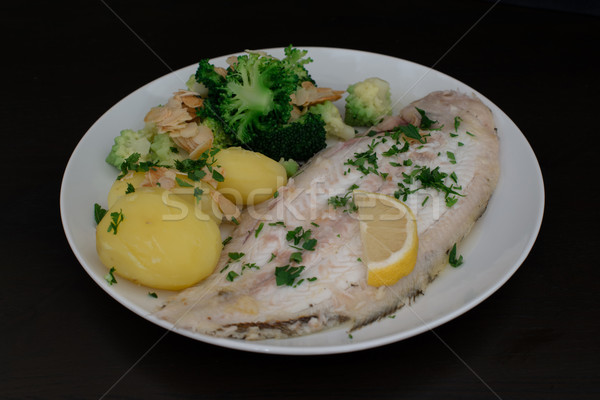 Poissons dîner pommes de terre brocoli traditionnel amande [[stock_photo]] © franky242