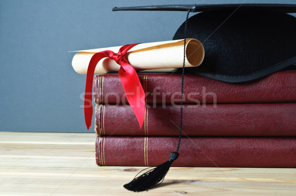 érettségi tekercs könyvek vörös szalag felső boglya Stock fotó © frannyanne