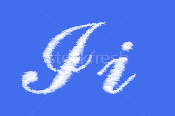 Briefe Wolken Form Buchstaben i Himmel Studie Stock foto © frescomovie