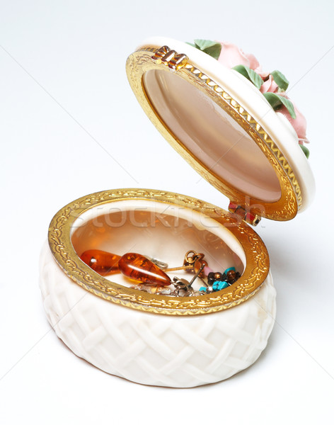 Boîte bijoux isolé blanche métal or [[stock_photo]] © frescomovie