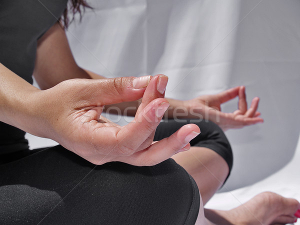 Manos yoga meditación plantean primer plano mano Foto stock © fxegs