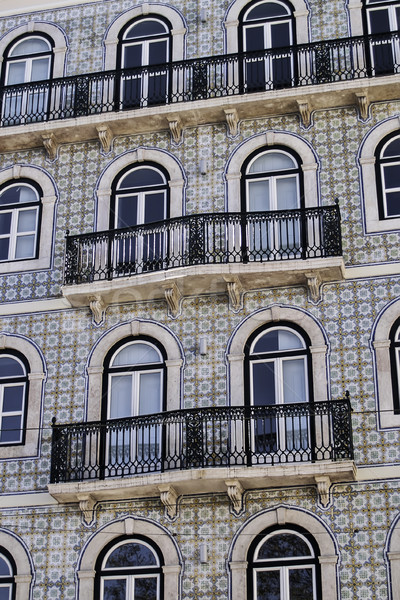 Azulejo fachada tradicional Lisboa edificio cruz Foto stock © fxegs