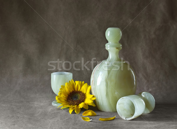 [[stock_photo]]: Still · life · tournesols · verres · feuille · automne