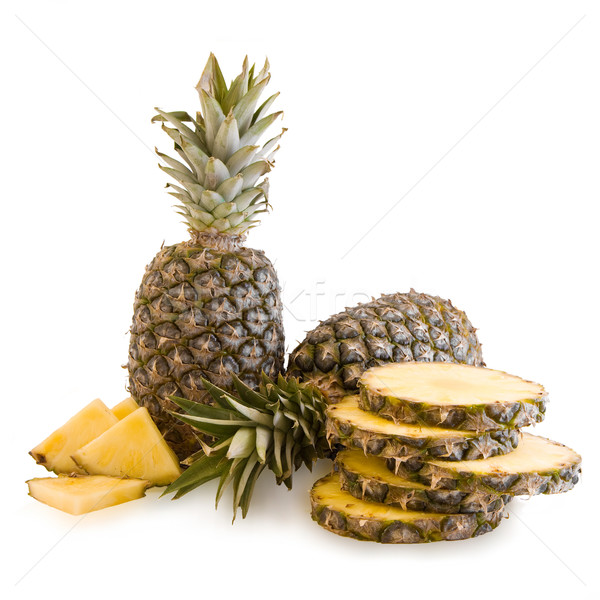 Frischen Ananas Früchte isoliert weiß Scheiben Stock foto © Gbuglok