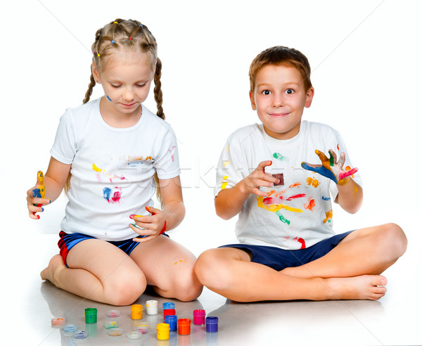 Fille heureux enfant peinture amusement garçon [[stock_photo]] © GekaSkr