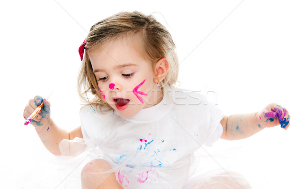 かわいい 女の子 絵画 ブラシ 白 紙 ストックフォト C Gekaskr Stockfresh かわいい 女の子 絵画 ブラシ 白 紙 ストックフォト C Gekaskr Stockfresh