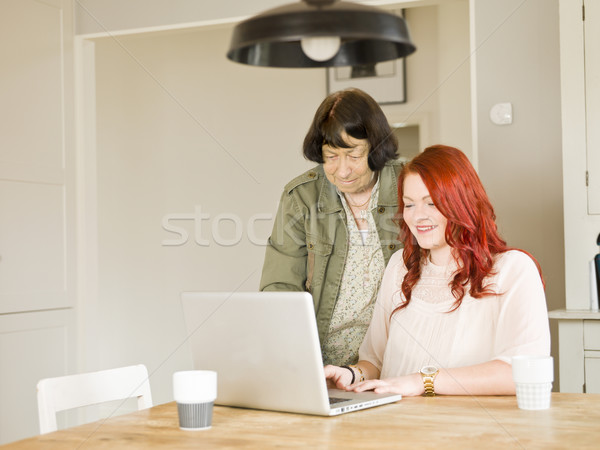 Donne computer nonna bambino laptop Foto d'archivio © gemenacom