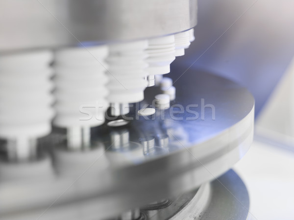 Gyógyszeripar közelkép orvosi ipar gyár gép Stock fotó © gemenacom